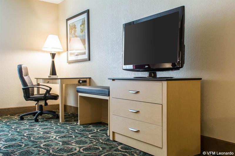 هتل Quality Inn Geneseo