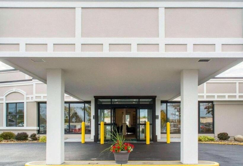 هتل Quality Inn Geneseo