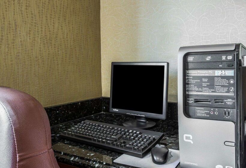 فندق Quality Inn Greenwood Hwy 25