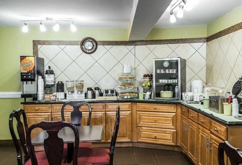 فندق Quality Inn Greenwood Hwy 25