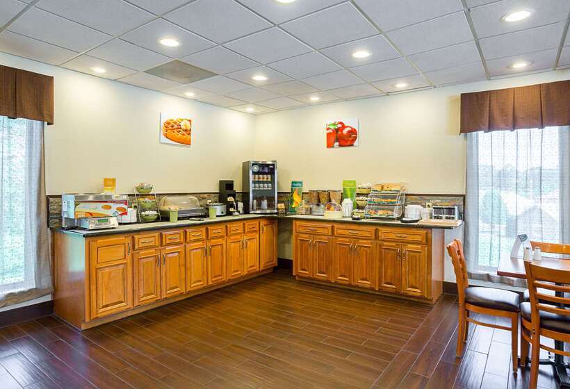 فندق Quality Inn