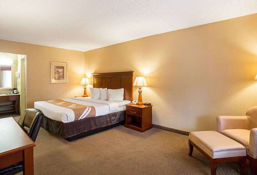 فندق Quality Inn