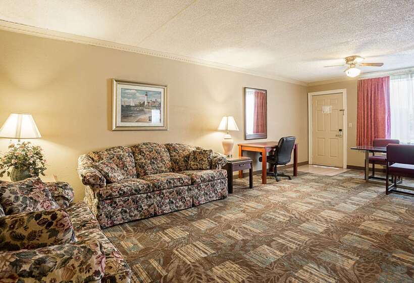 فندق Quality Inn