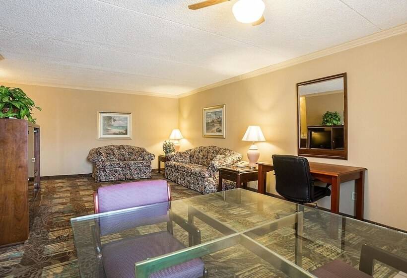 فندق Quality Inn