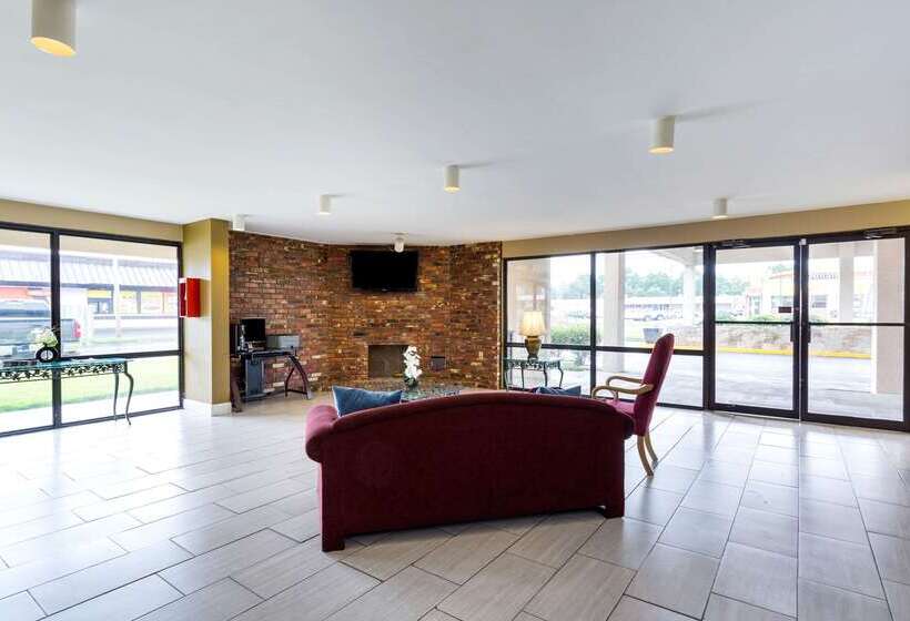 Отель Quality Inn Indianola