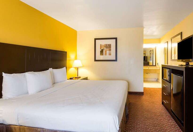 Отель Quality Inn Indianola