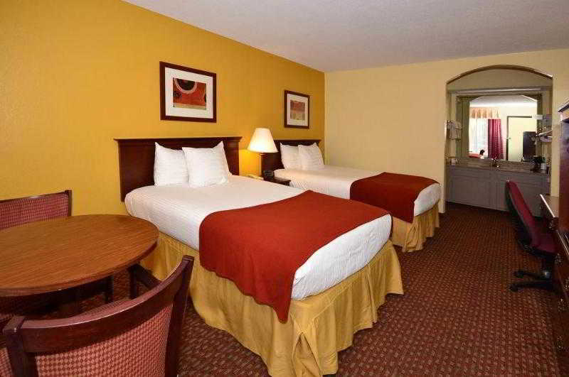 Отель Quality Inn Indianola