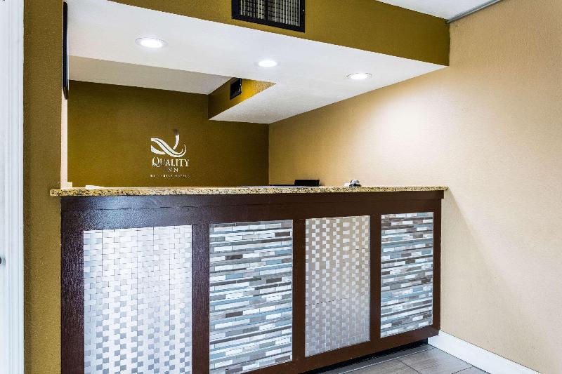 Отель Quality Inn Indianola