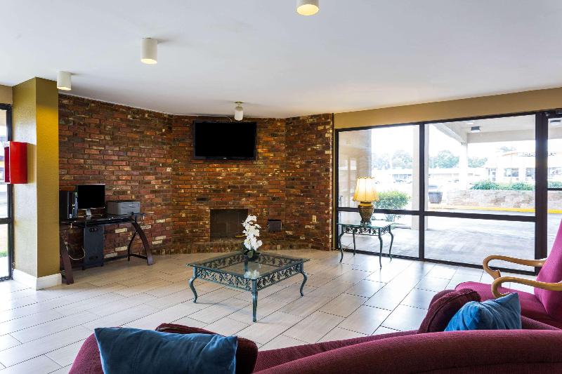 Отель Quality Inn Indianola