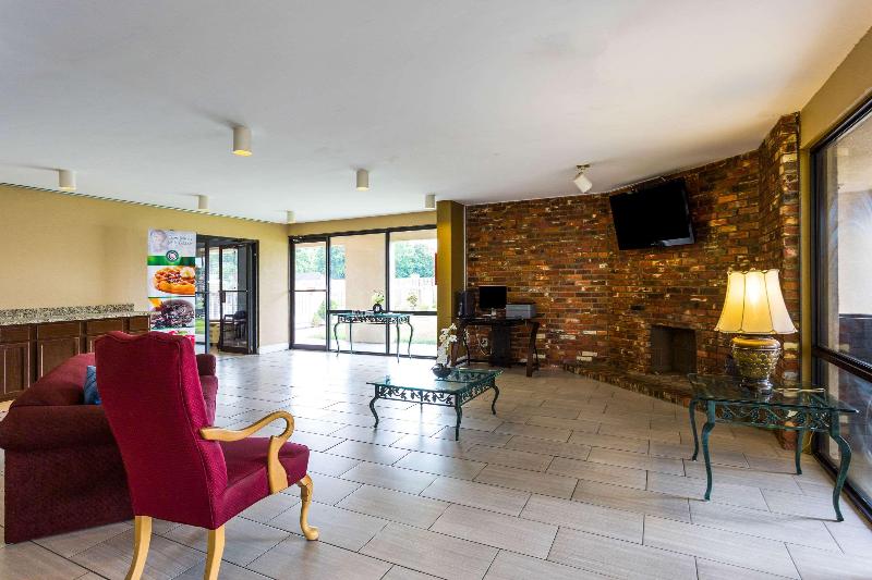 Отель Quality Inn Indianola