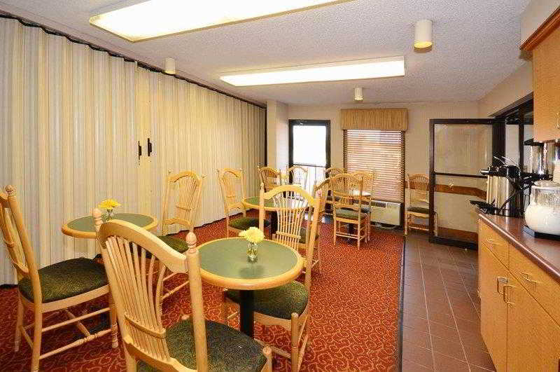 Отель Quality Inn Indianola