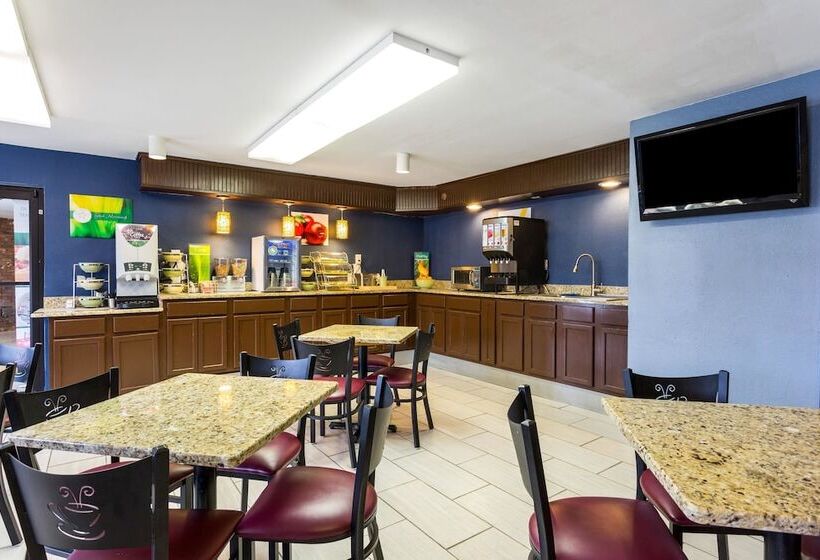 Отель Quality Inn Indianola