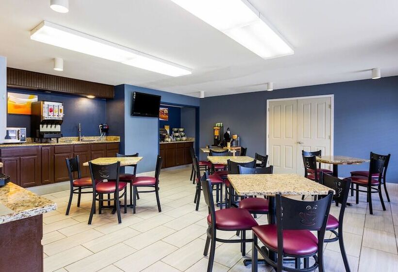 Отель Quality Inn Indianola