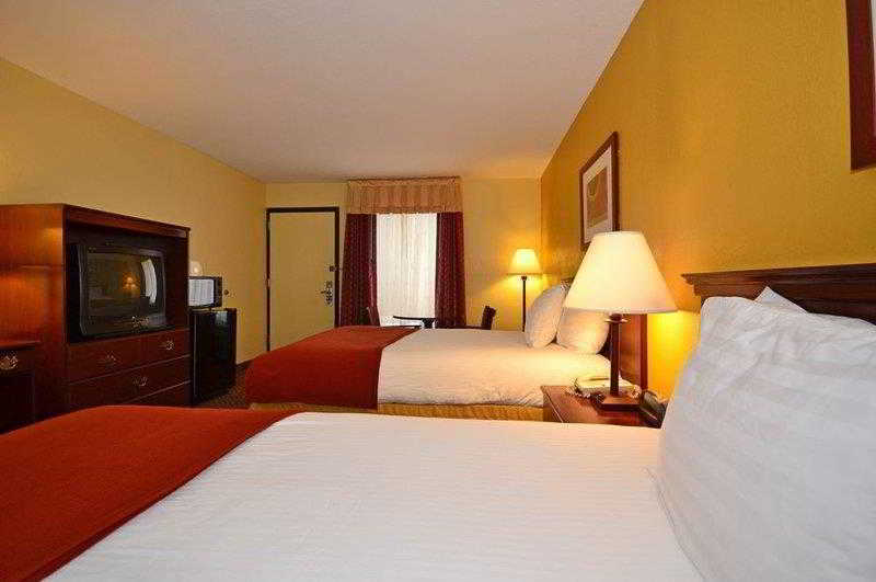 Отель Quality Inn Indianola