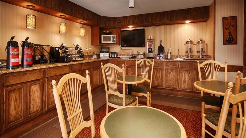 Отель Quality Inn Indianola