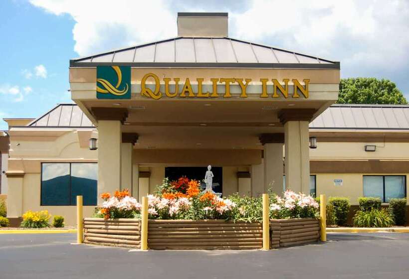 ホテル Quality Inn Mill Hall   Lamar