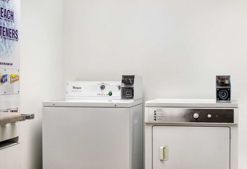 فندق Quality Inn Oacoma   Chamberlain