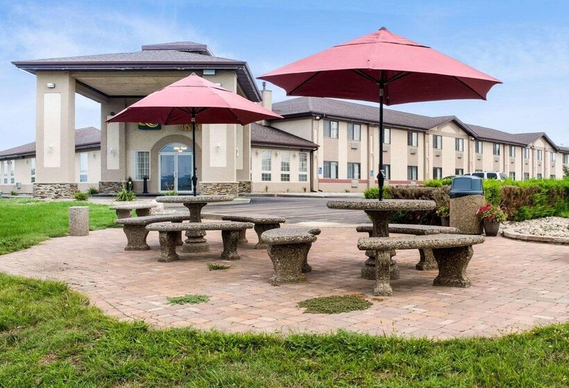 فندق Quality Inn Oacoma   Chamberlain