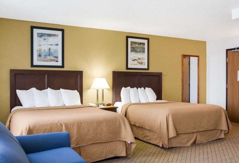 בית מלון כפרי Quality Inn Oacoma   Chamberlain