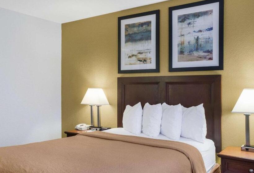 فندق Quality Inn Oacoma   Chamberlain