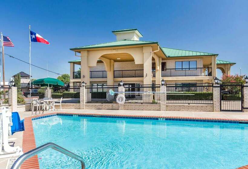 فندق Quality Inn & Suites