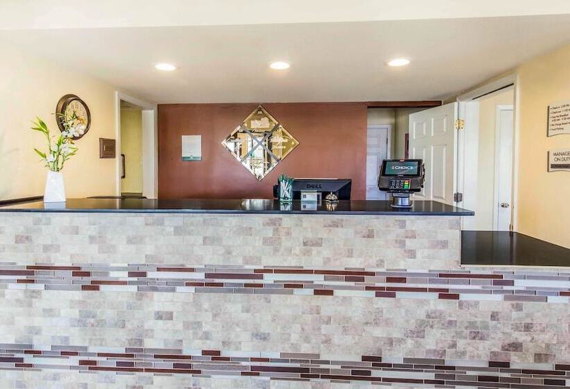 בית מלון כפרי Quality Inn & Suites