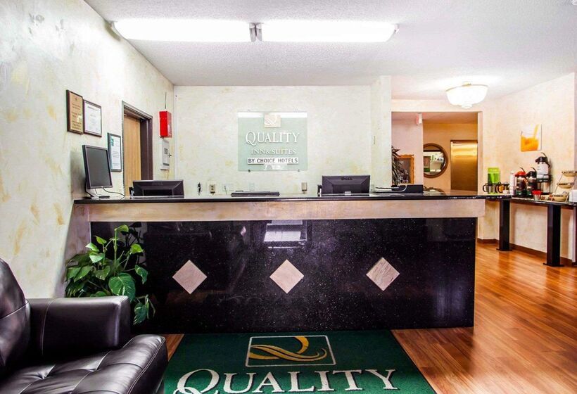 酒店 Quality Inn & Suites