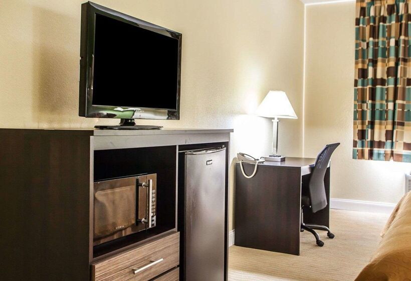 酒店 Quality Inn & Suites