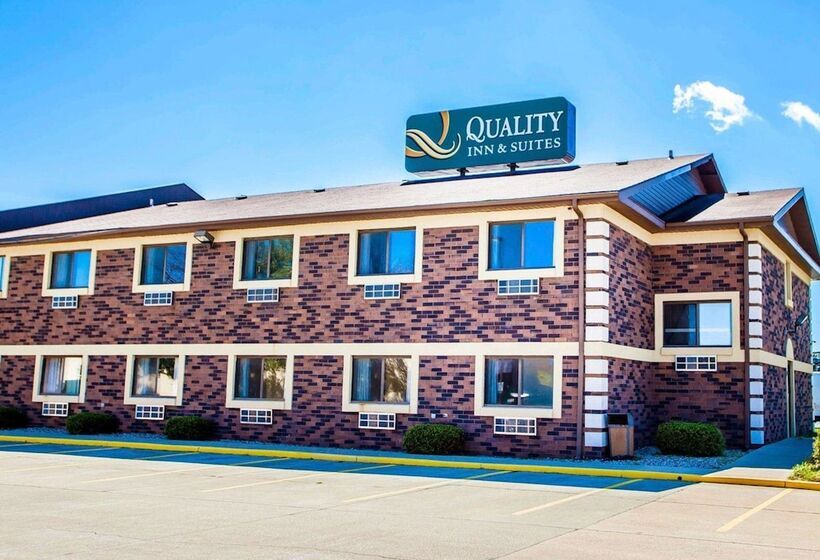 酒店 Quality Inn & Suites