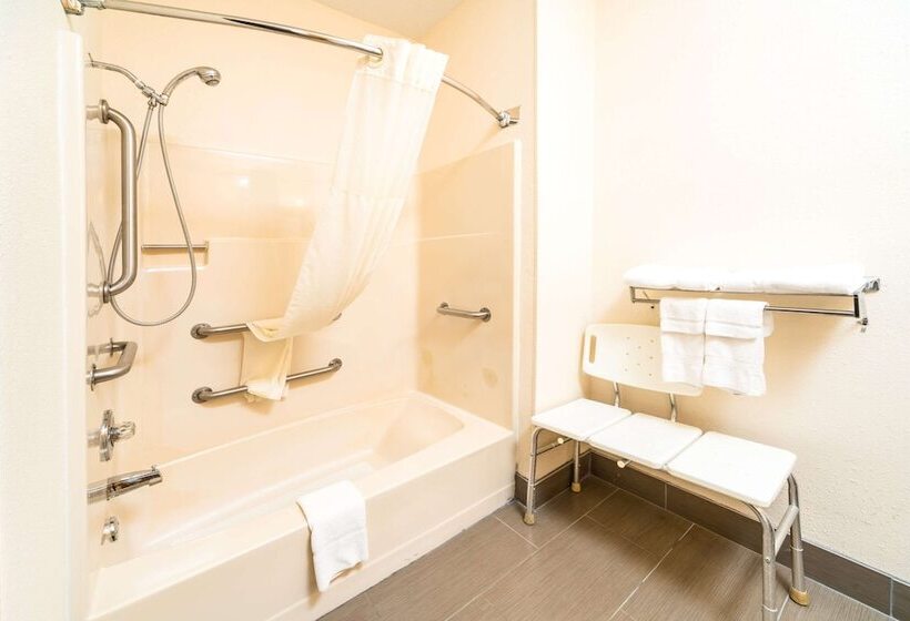 酒店 Quality Inn & Suites