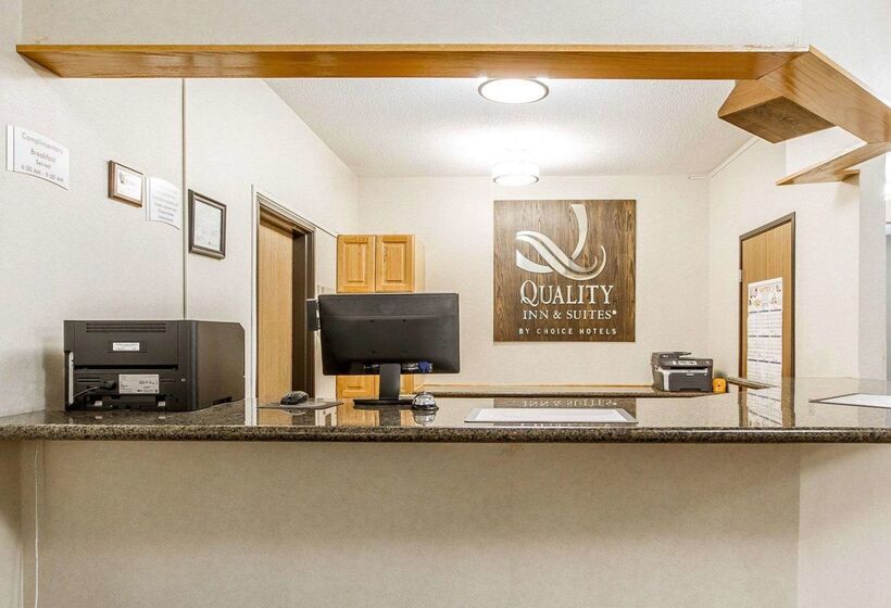 هتل Quality Inn & Suites