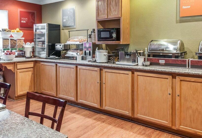 فندق Quality Inn & Suites Farmington