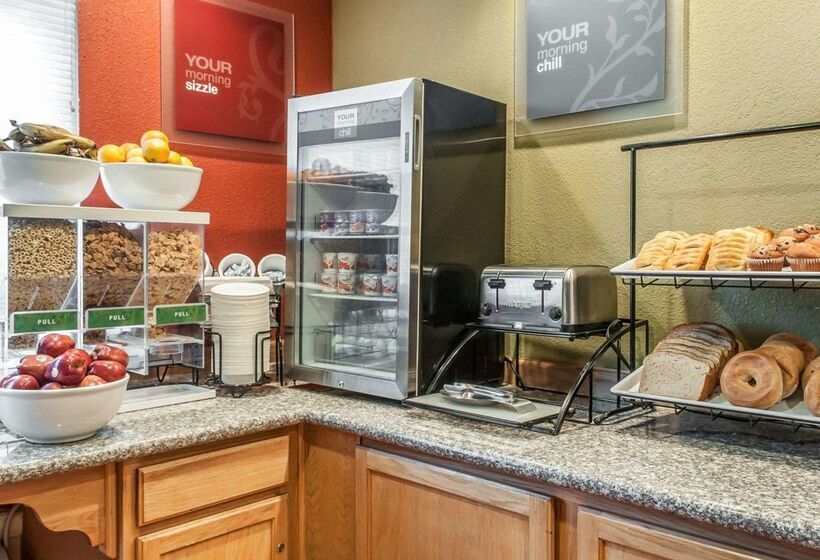 فندق Quality Inn & Suites Farmington