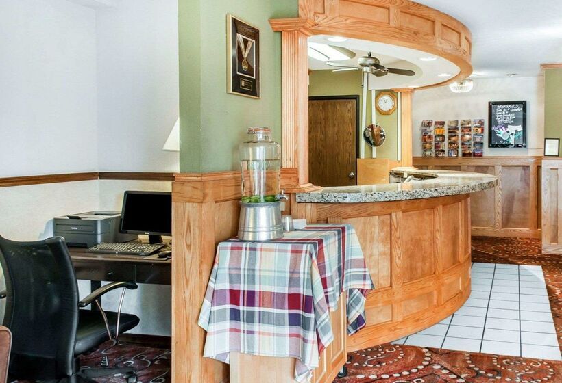 فندق Quality Inn & Suites Farmington