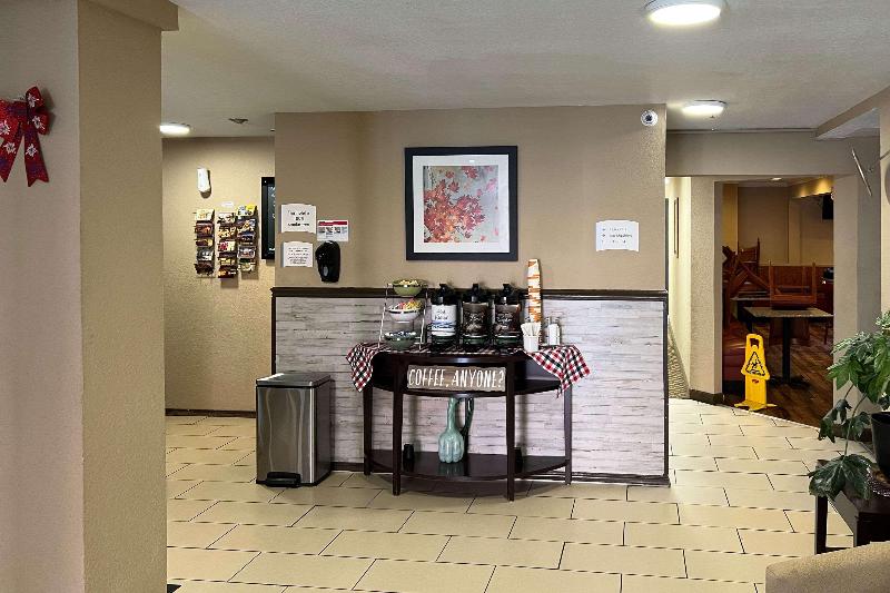 هتل Quality Inn & Suites Farmington