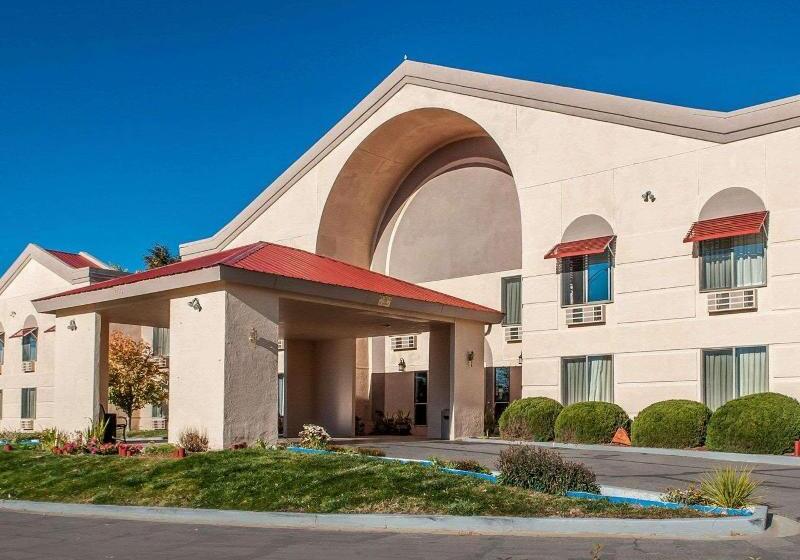فندق Quality Inn & Suites Farmington