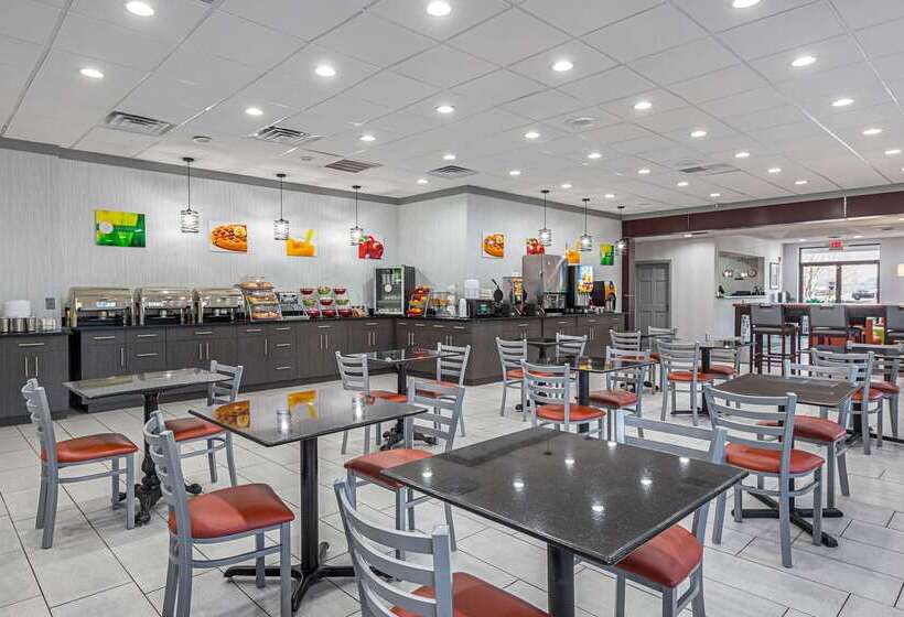 בית מלון כפרי Quality Inn & Suites Greenville   Haywood Mall