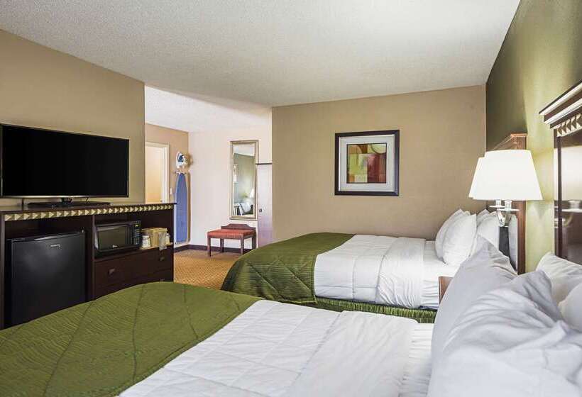 בית מלון כפרי Quality Inn & Suites Greenville   Haywood Mall