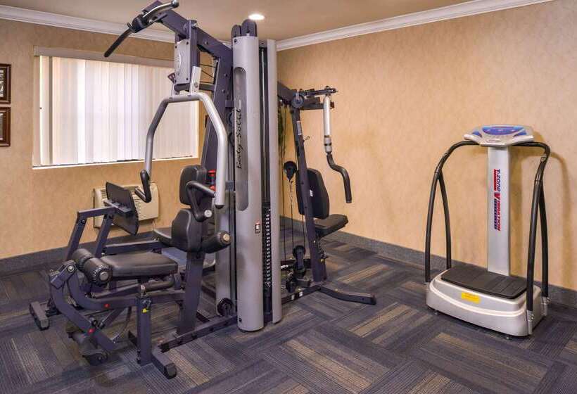 Отель Quality Inn & Suites Walnut City Of Industry