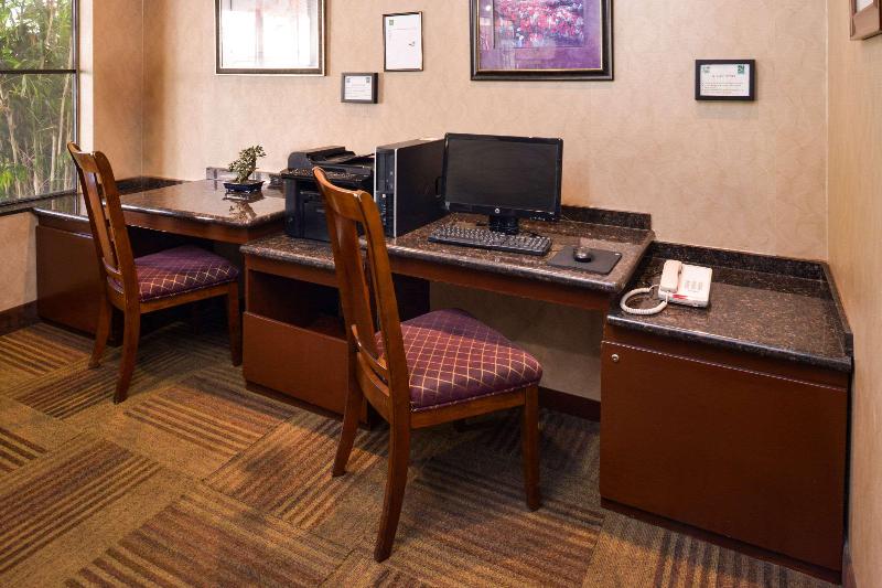 Отель Quality Inn & Suites Walnut City Of Industry