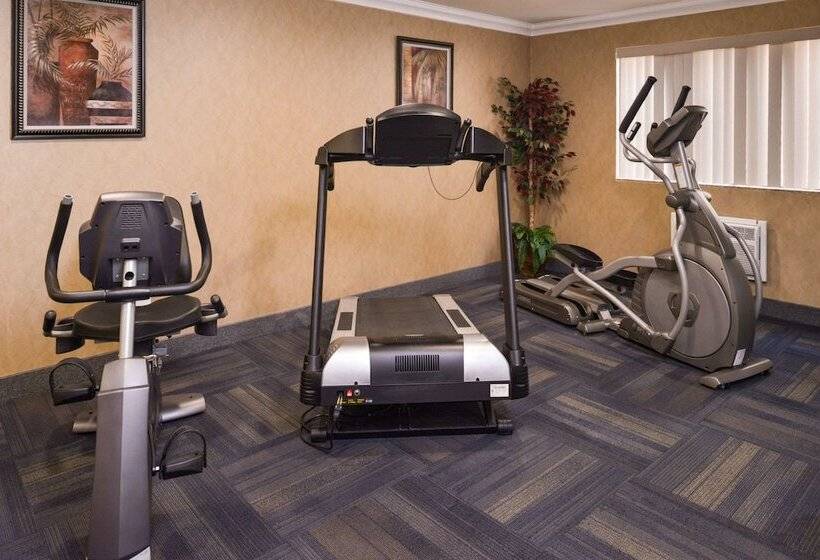 Отель Quality Inn & Suites Walnut City Of Industry