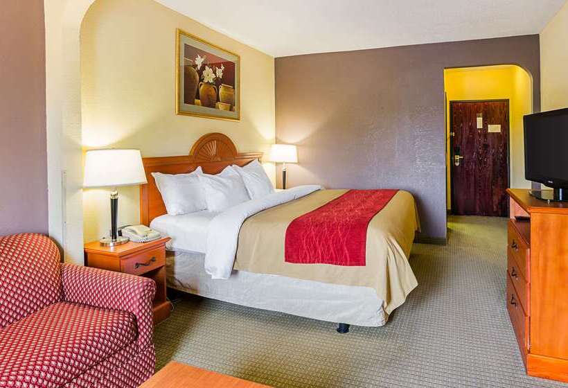 Отель Quality Suites Altavista   Lynchburg South