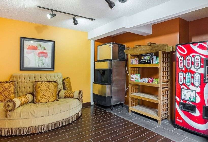 Отель Quality Suites Altavista   Lynchburg South