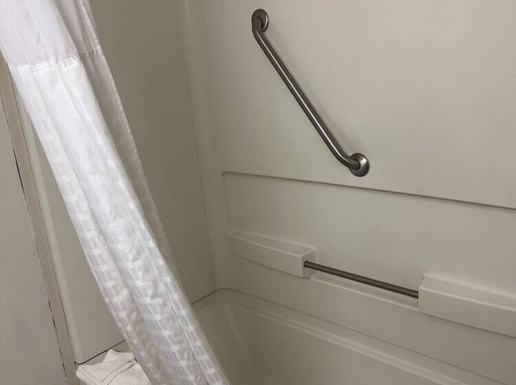 Отель Quality Suites Altavista Lynchburg South