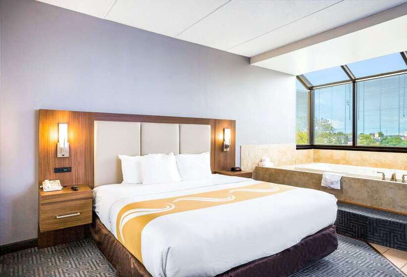 فندق Quality Suites