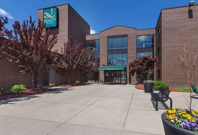 فندق Quality Suites