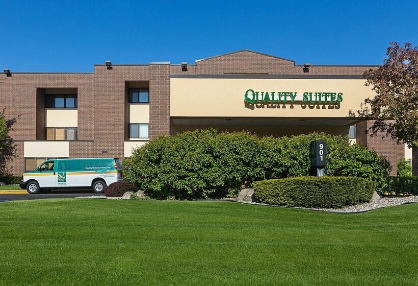 فندق Quality Suites