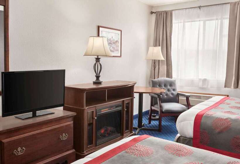 فندق Ramada By Wyndham Arcata