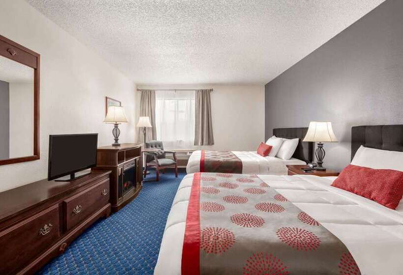 فندق Ramada By Wyndham Arcata