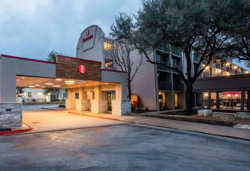 هتل Ramada By Wyndham Austin South